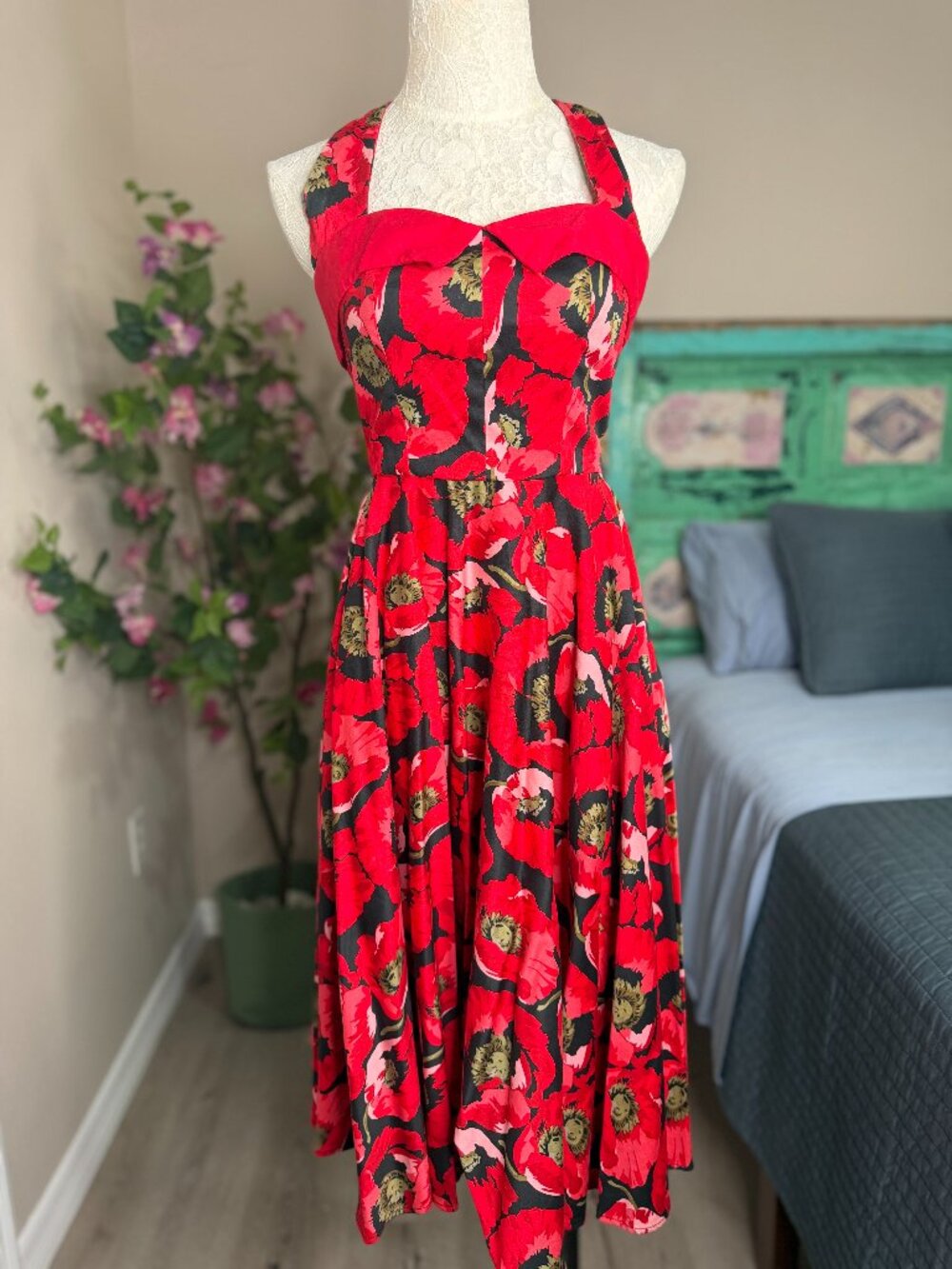 Bettie Page by Tatyana Retro Vintage Style Pin-Up Dress - Size Small